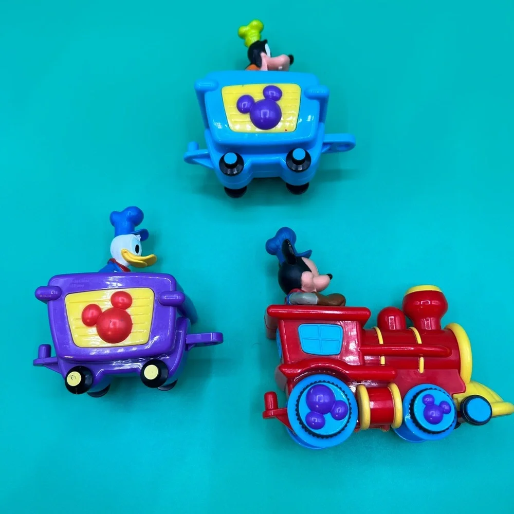 The Disney Store London, Mickey Mouse Train Engine, Goofy & Donald Pull & Go